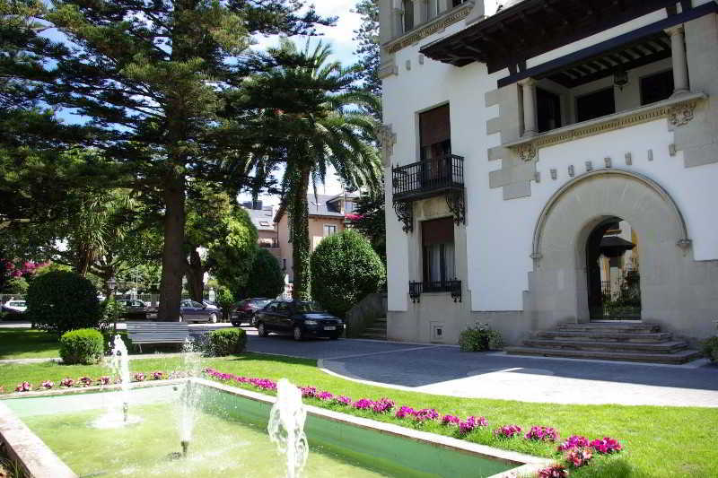 Palacio Arias Navia Oda fotoğraf
